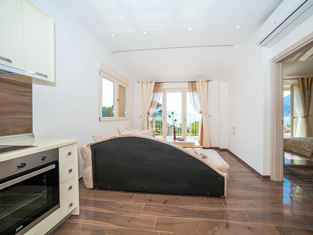 Sea Point Apart Hotel Τίβατ Εξωτερικό φωτογραφία